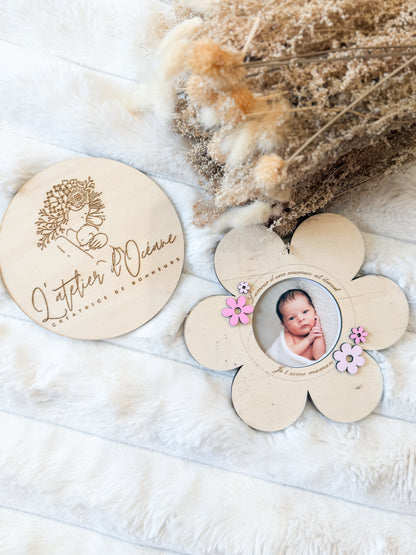 Cadre Photo Fleur Personnalisé en Bois – Souvenir Bébé & Cadeau Maman