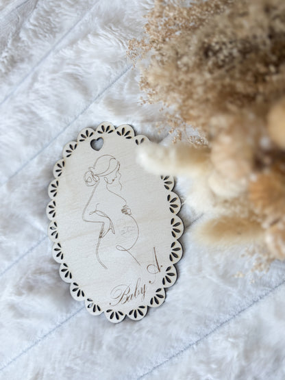 Médaille d'Annonce de Grossesse en Bois Personnalisée — "Future Maman"