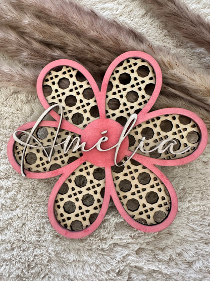 Fleur en rotin avec prénom