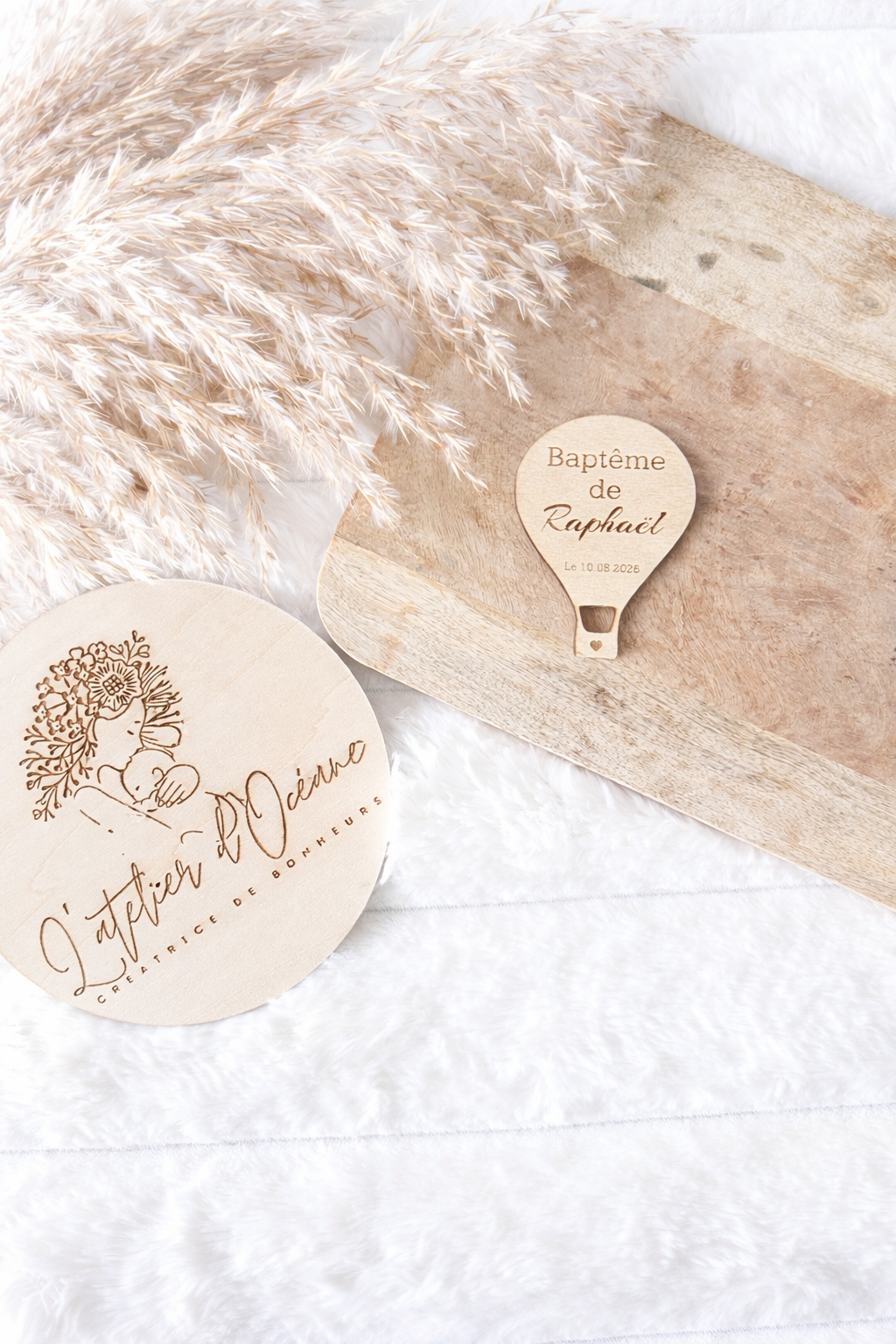 Décoration baptême personnalisée – Montgolfière en bois